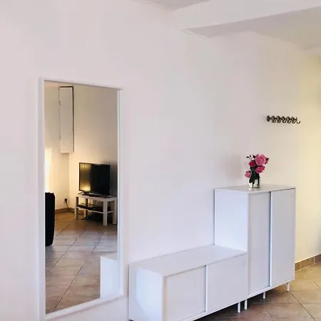 Les Bruyeres 펜션 *